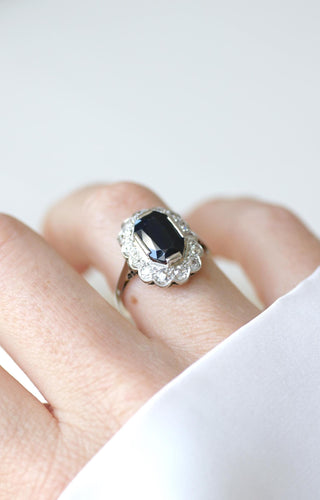 Bague 56 Bague Marguerite Art Déco Or blanc, Saphir & Diamants 58 Facettes