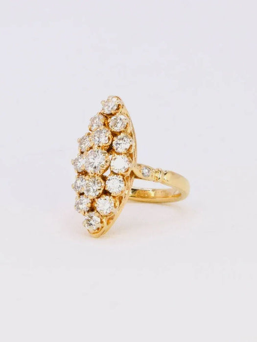 Vintage marquise ring in yellow gold with diamonds