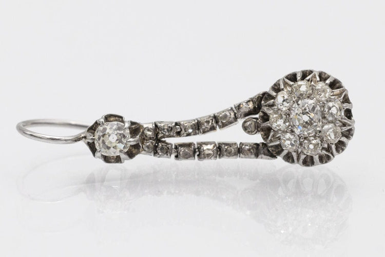 Boucles d'oreilles Boucles d'oreilles pendantes en or avec diamants taille ancienne, début du XXe siècle 58 Facettes 9968