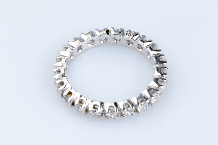 Bague 53 Alliance Éternité en Or Blanc 18 Carats et 1.26 CTDiamants 58 Facettes ALLDIAM126-107