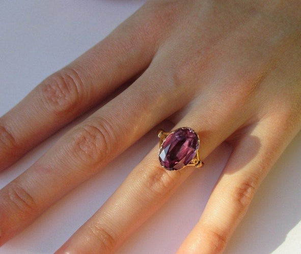 Bague 58.5 Bague XIXe pierre violette sur paillon or rose 58 Facettes