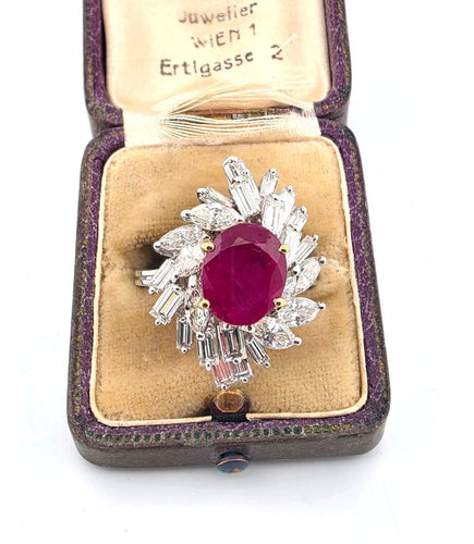 Bague 58 Bague en or blanc avec rubis et diamants 58 Facettes