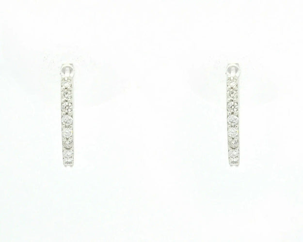 Boucles d'oreilles en or blanc serties de diamants de 0,26 ct