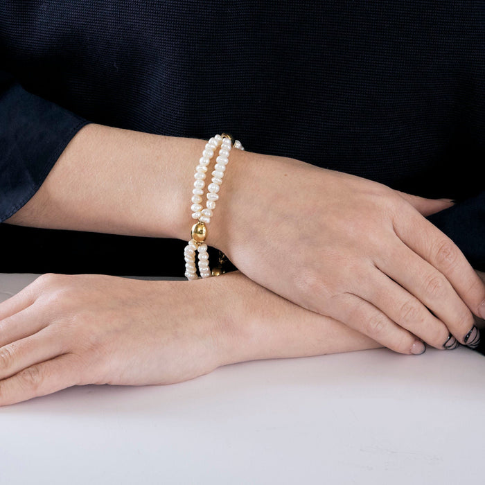 Yellow gold baroque pearl bracelet