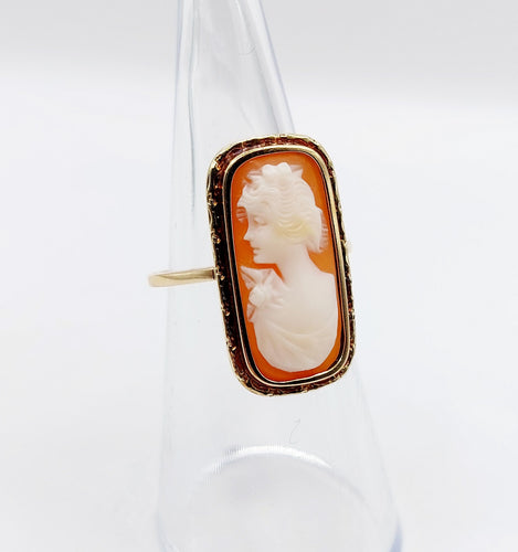 Bague 50 Bague marquise antique or jaune, camée sur coquille 58 Facettes A05866