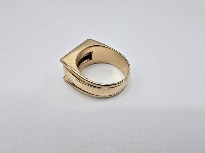 Bague 62 Bague or jaune TANK Style année 1950 sertie de 3 diamants taille ancienne 58 Facettes 1-0000492/3