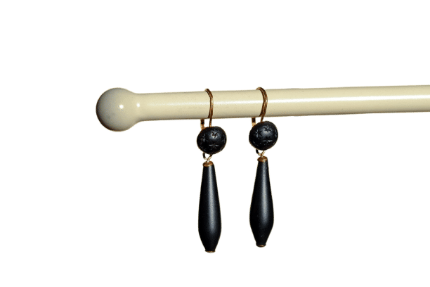 Boucles d'oreilles Pendants d'oreilles étoilés en or jaune et jais 58 Facettes 3762b