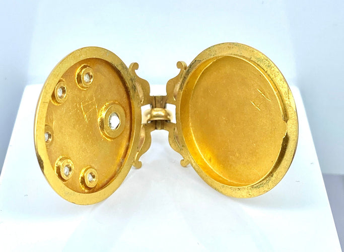 Pendentif Pendentif ouvrant porte photo or jaune et 6 diamants 58 Facettes AB468