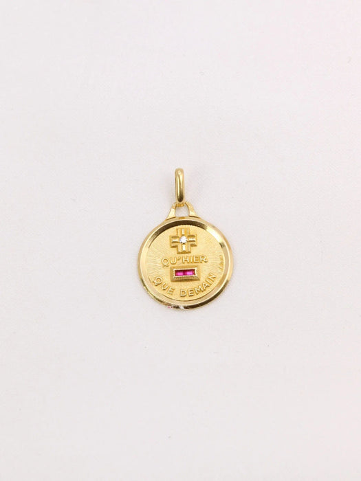 Pendentif Médaille amour Augis ronde or jaune diamant rubis 58 Facettes J461