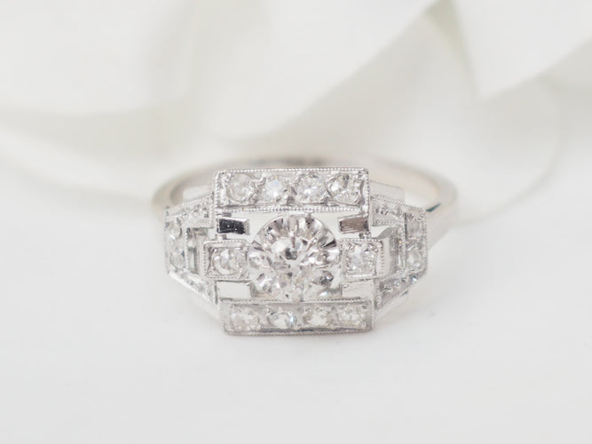 Bague 53 Bague Art Déco en platine et diamants 58 Facettes 33425