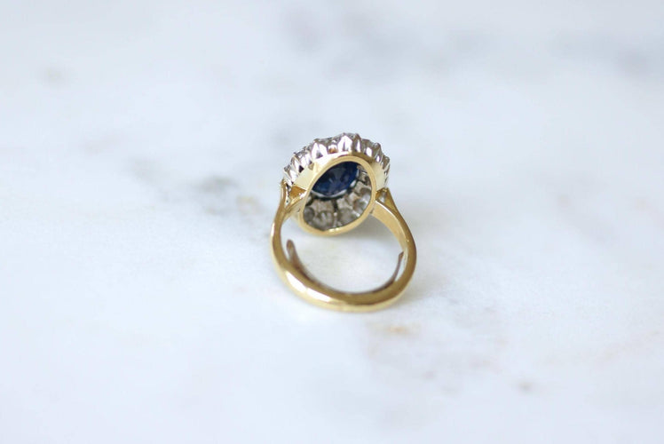 Bague 50.5 Bague Marguerite saphir 4,60 Cts entourage diamants 58 Facettes