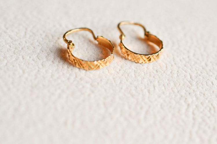 Boucles d'oreilles Petites Créoles en Or jaune 58 Facettes 3706