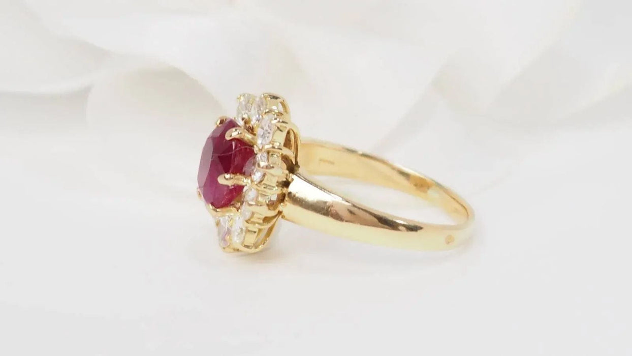 Bague 55 Bague entourage en or jaune rubis et diamants 58 Facettes 32806