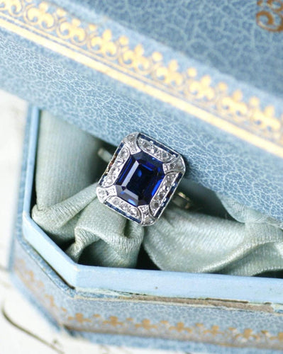 Bague 57 Bague de fiançailles Art déco saphirs synthétiques et diamants en or blanc 18k et platine 58 Facettes