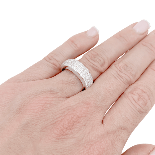 Bague 53 Bague pavage or blanc, diamants princesse. 58 Facettes 33993