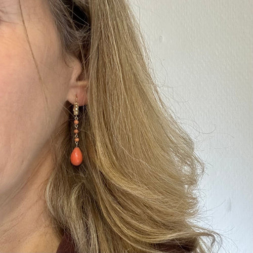 Boucles d'oreilles Boucles d'oreilles or jaune, corail et demi perle 58 Facettes Z15B51736