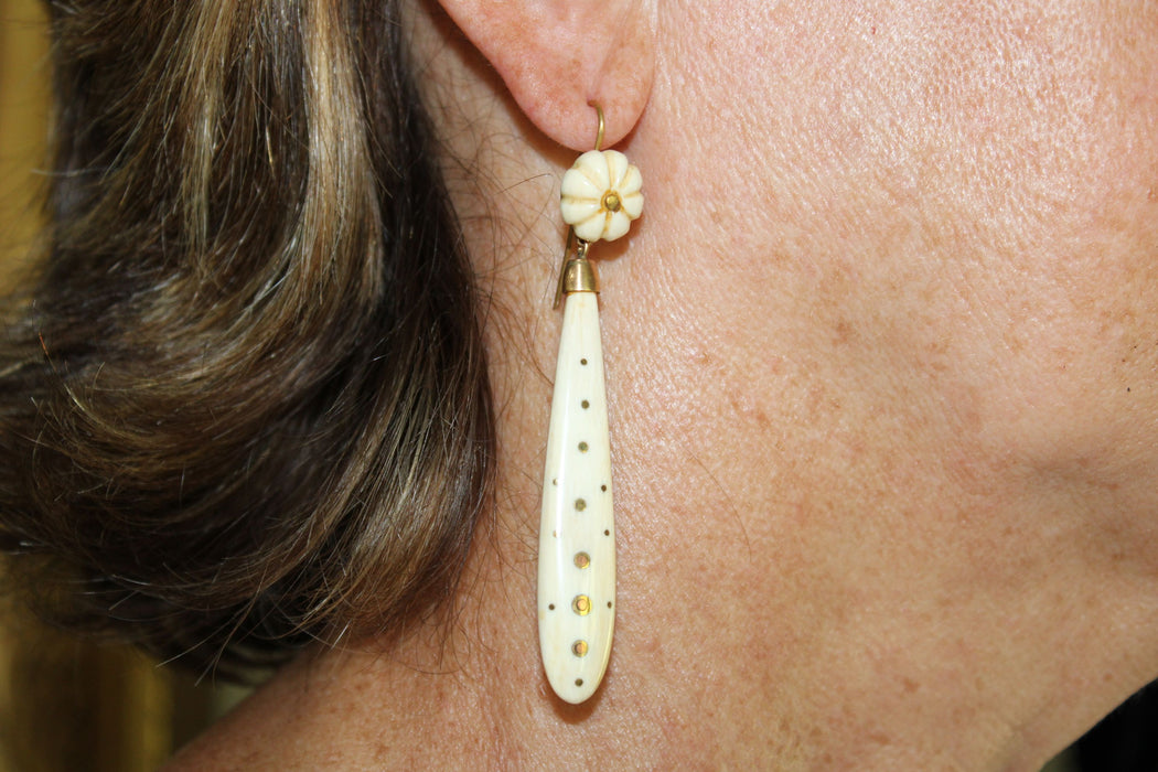 Antique ivory quilted gold earrings