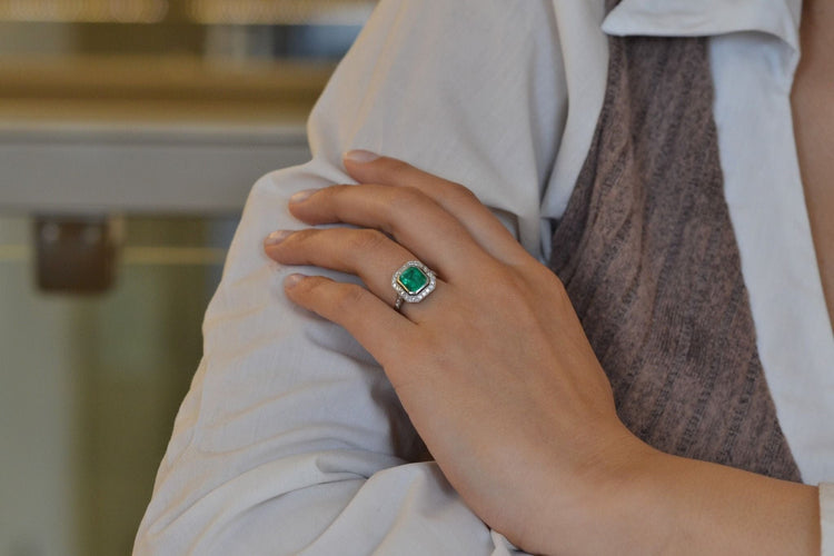 Bague 53 Bague art déco émeraude de 1,93cts et diamants 58 Facettes 27455-27179