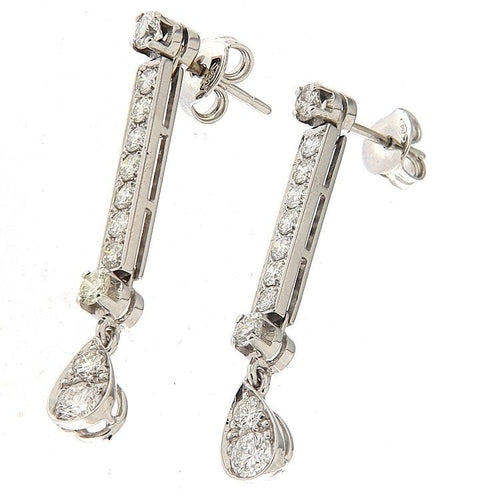 Boucles d'oreilles Boucles d'oreilles pendantes en or blanc avec diamants taille brillant 58 Facettes G3774