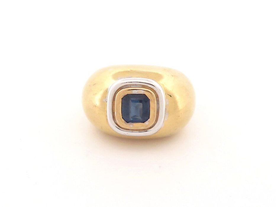 vintage POIRAY ring gezet met een geelgouden asscher saffier