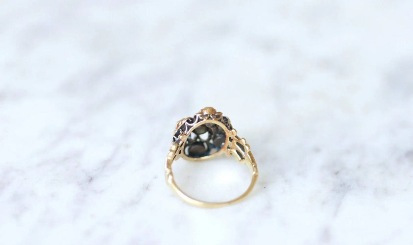 Bague Bague marguerite ancienne en or et diamants taille rose 58 Facettes