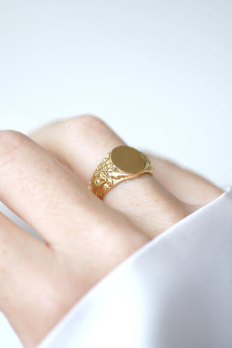 Bague 53 Chevalière ancienne Tête de Faune en or jaune 58 Facettes