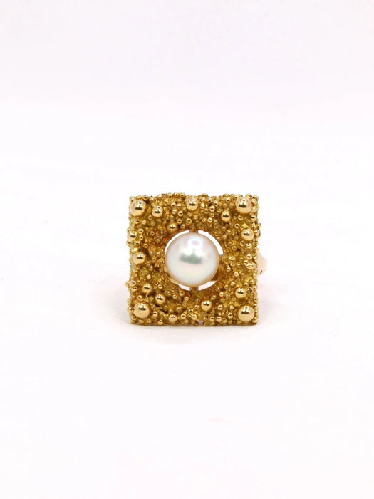 Omega ring Gilbert Albert gold & akoya pearl