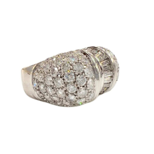 Bague 56 Bague au design contemporain du XXe siècle en or blanc 18 kt avec diamants 58 Facettes Q305B