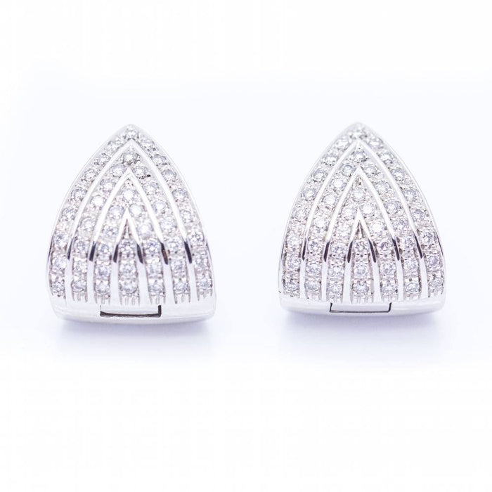 Boucles d'oreilles Boucles d'oreilles triangle en or avec diamants 58 Facettes N102939EJ