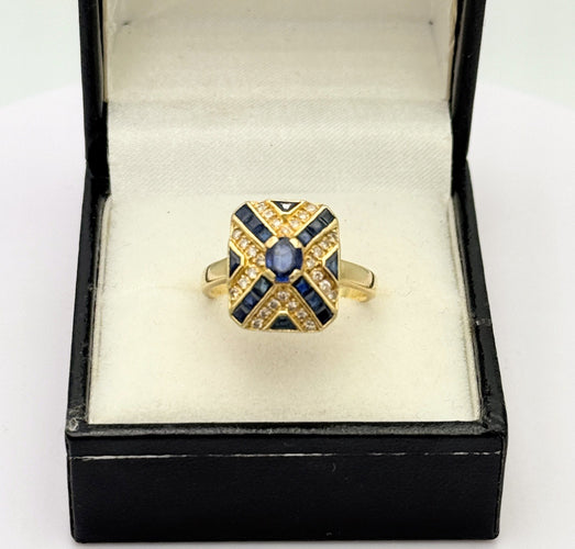 Bague 53 Bague vintage style Art Déco or jaune, saphirs et diamants 58 Facettes