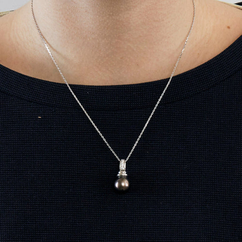 Pendentif pendentif or blanc perle grise diamants 58 Facettes M8643