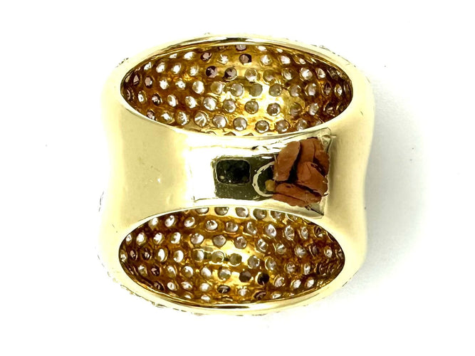 Bague 56 Bague or jaune 18K pavée de diamants blancs et cognacs (4.2ct) 58 Facettes
