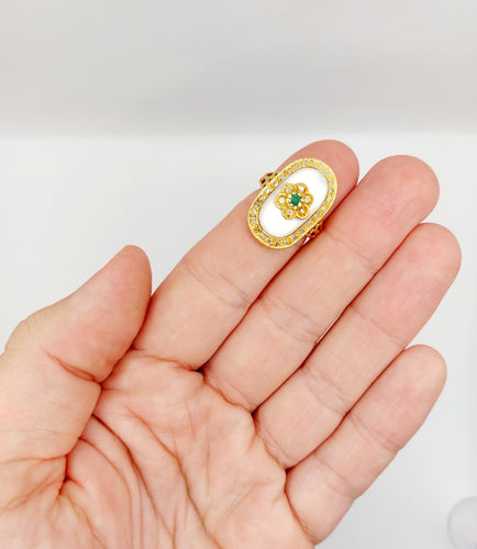 Bague 50.5 Bague marquise vintage or plaque de nacre, marguerite, émeraude et diamants 58 Facettes A03995