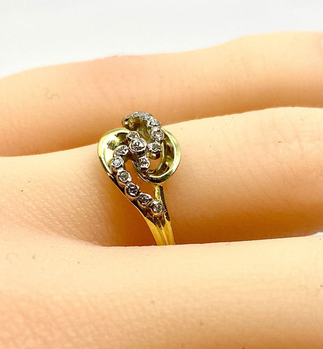 Bague 53 Bague en or et diamants 58 Facettes AB579