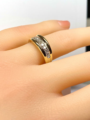 Bague 51 Bague jonc en or jaune 18 carats sertie de 9 diamants 58 Facettes AB565