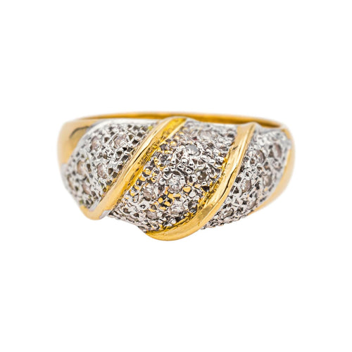 Yellow gold ring, white gold diamond 