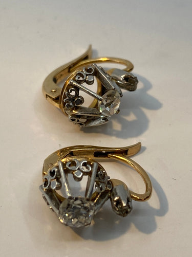 Boucles d'oreilles Boucles d’oreilles en or 18ct dites dormeuses en diamants vers 1900 58 Facettes