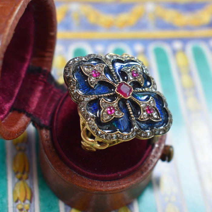 19th century coat of arms ring in gold, enamel, diamonds and rubies