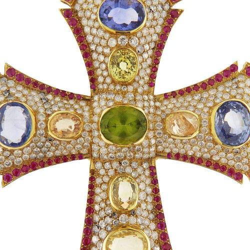 Pendentif Pendentif croix en or jaune serti de diamants pavés, de rubis et de corindons 58 Facettes G3871