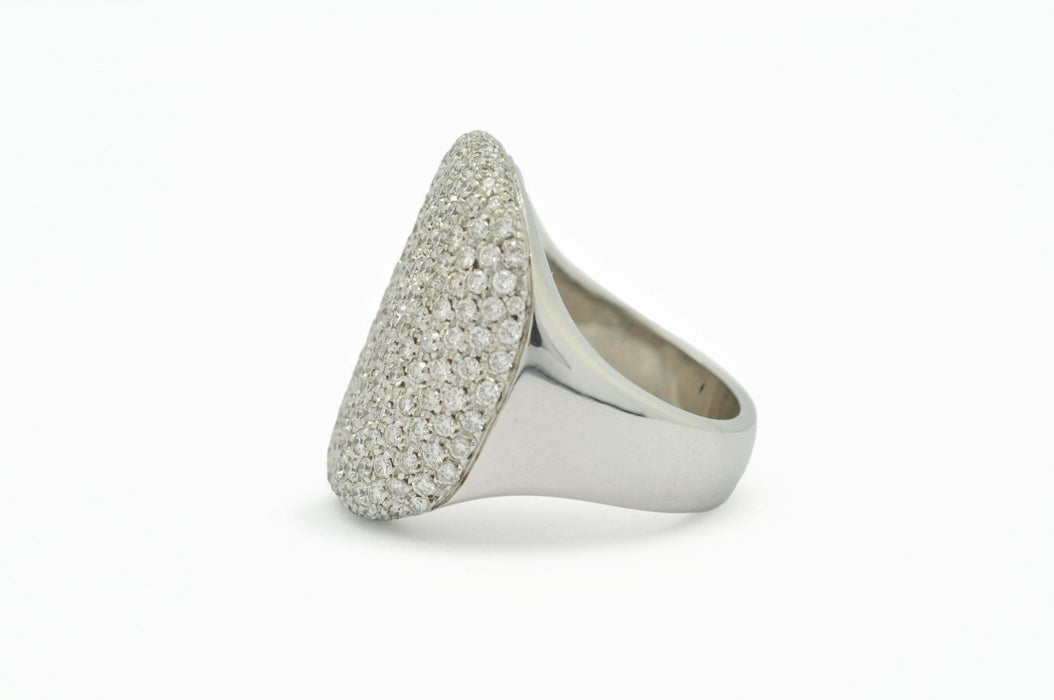 Ring in white gold with diamond pave ct 2.2