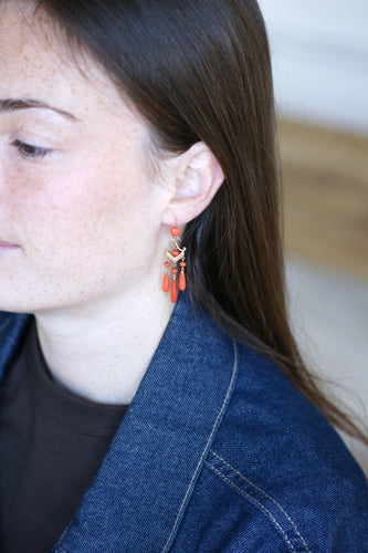 Boucles d'oreilles Boucles d'Oreilles Girandoles Or Rose et Corail 58 Facettes