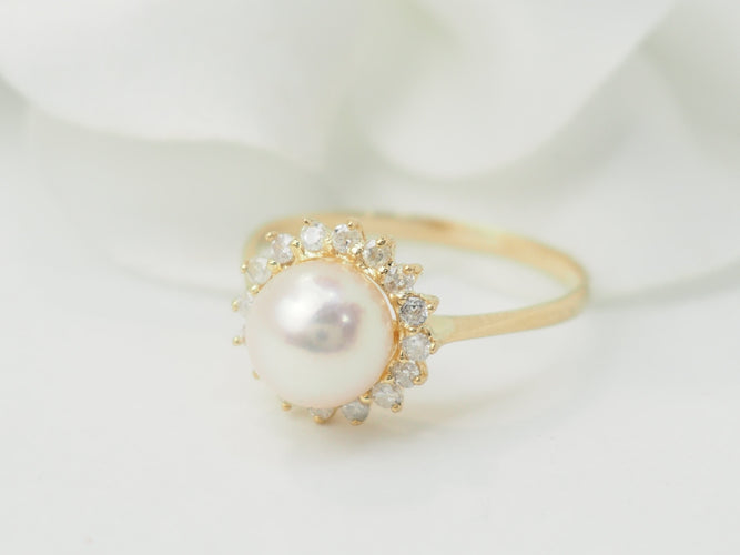 Bague 52.5 Bague en or jaune, perle de culture et diamants 58 Facettes 33428