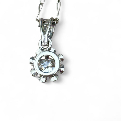 Collier Collier fleur diamantée 58 Facettes 277