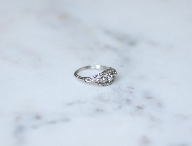 Bague 50 Bague Art Déco Bandeau Diamants sur Platine 58 Facettes