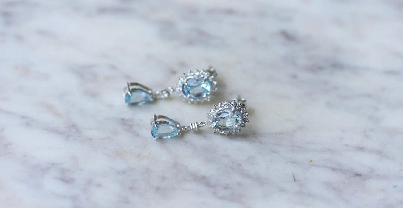 Boucles d'oreilles Boucles d'oreilles Gouttes or blanc, topaze bleue, diamant 58 Facettes