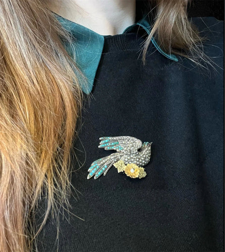 Brož Dove s mikroperličkami a tyrkysem