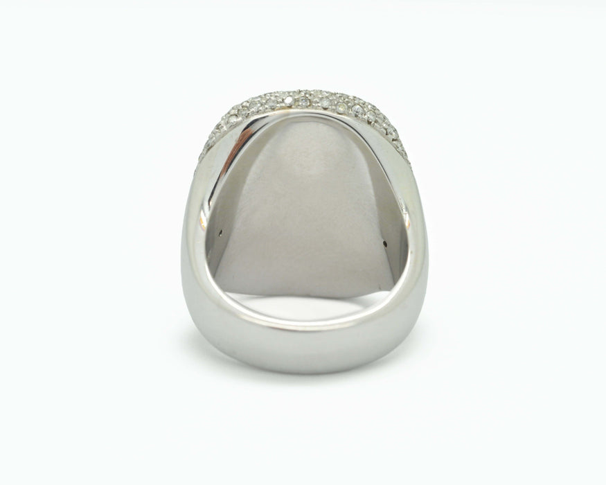 Ring in white gold with diamond pave ct 2.2