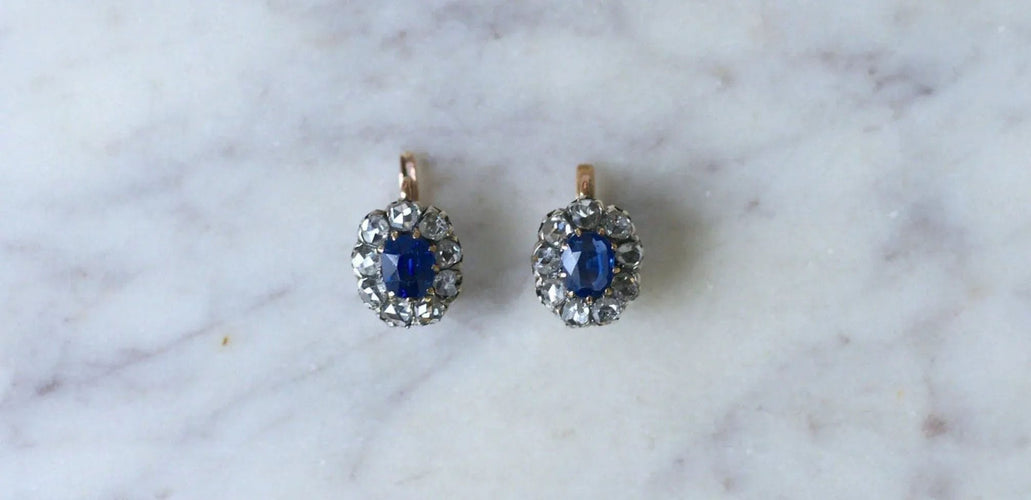 Boucles d'oreilles Boucles d'Oreilles Marguerite Saphir et Diamants 58 Facettes