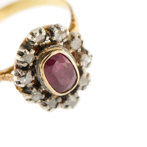 Bague Bague or jaune, rubis et diamants 58 Facettes 33019