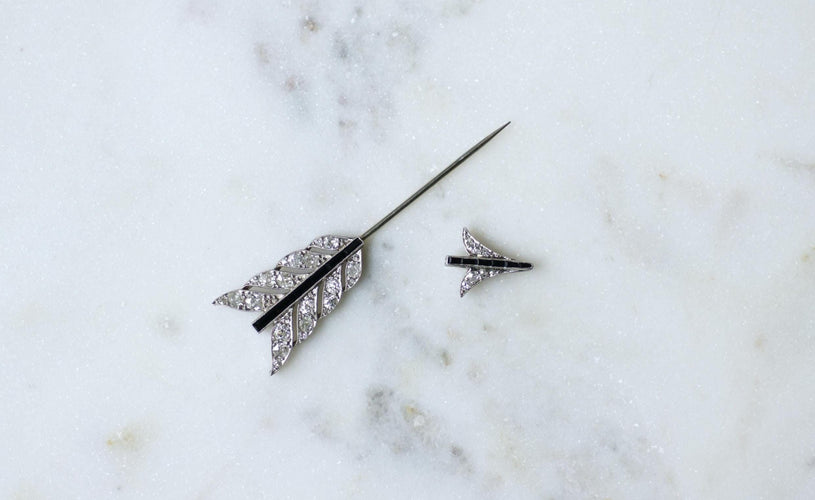 Broche Broche Flèche Art Déco Or Blanc et Platine, Diamants, Onyx 58 Facettes